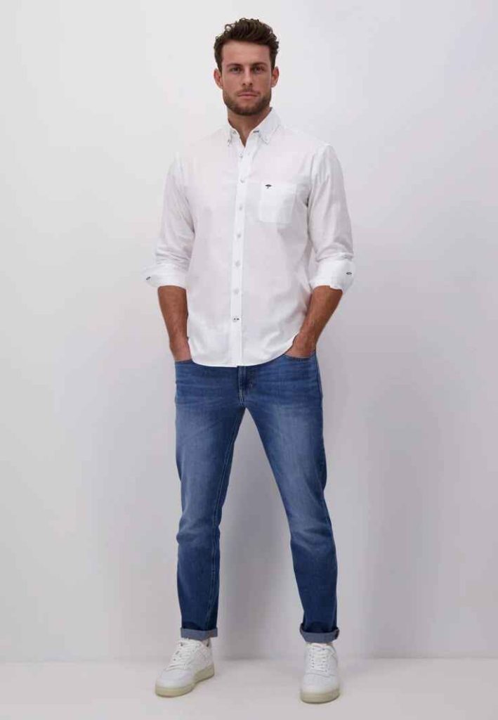 Timeless White Shirt and Blue Jeans Look