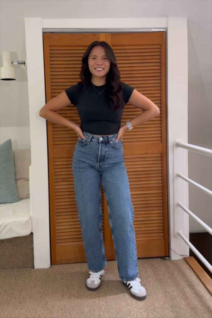 High-Waisted Jeans: A Timeless Choice